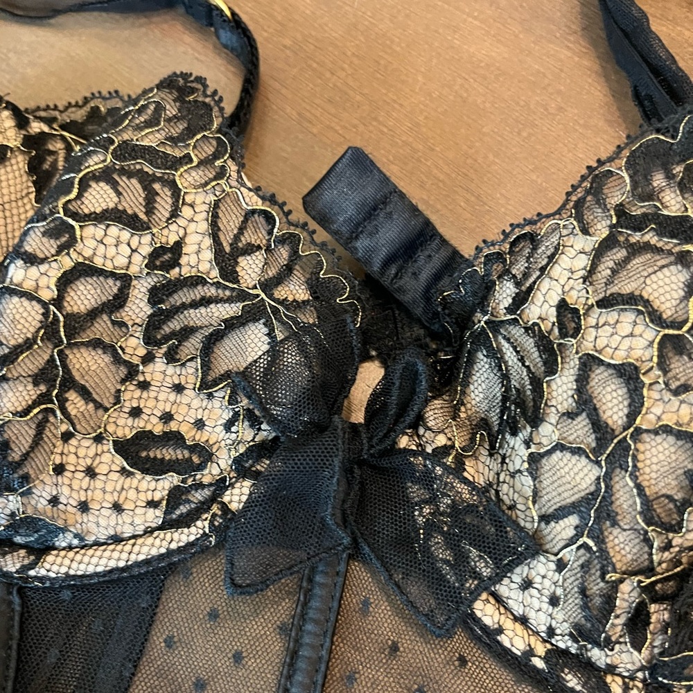 RARE Victoria’s Secret black lace 2-piece set - Picture 2 of 10